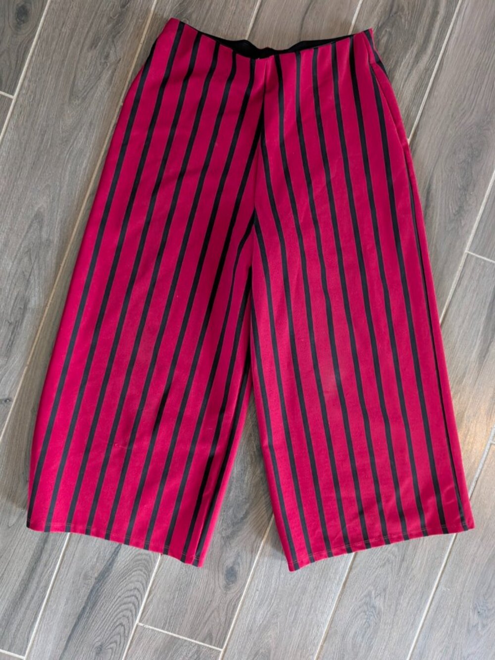 Zara Red & Black Striped Wide Leg Pants ❤️🖤 (Size S / 28x32 Statement)